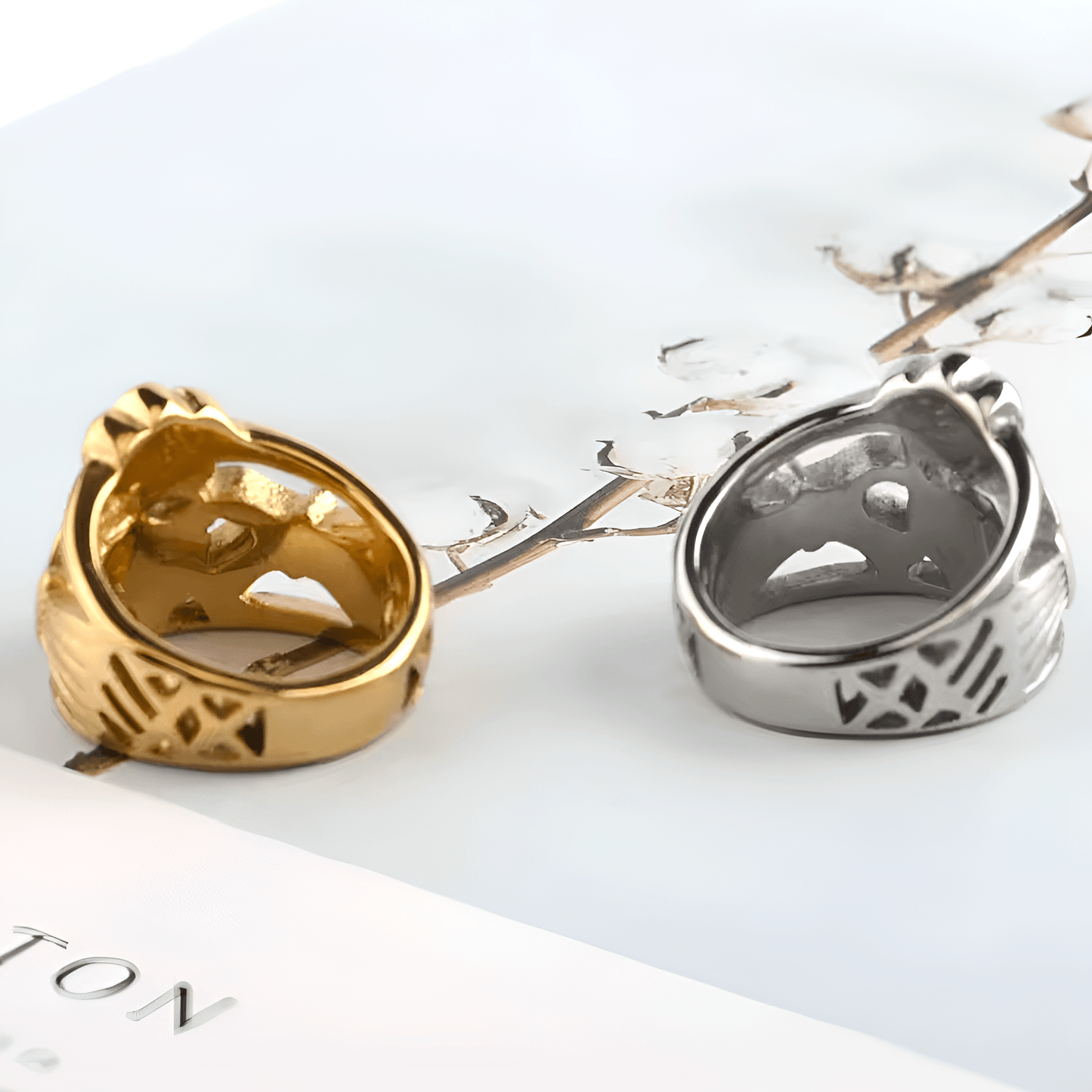 Eirin Apparel Claddagh Ring Soulbind - Eternal Claddagh Couple's Ring Set