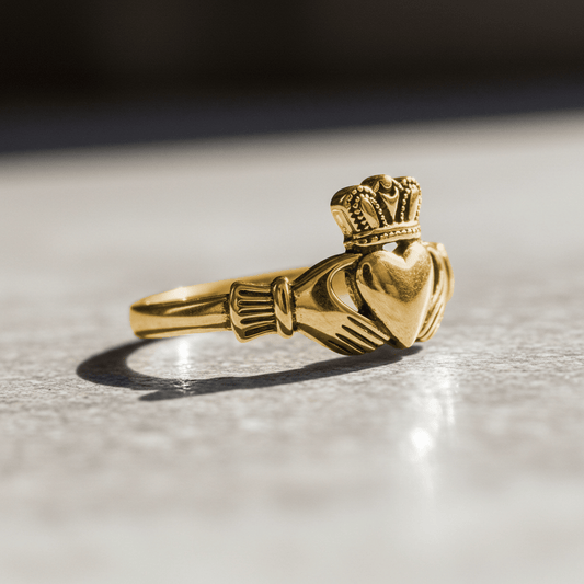Women's 'Suncrest' Gold Claddagh Ring