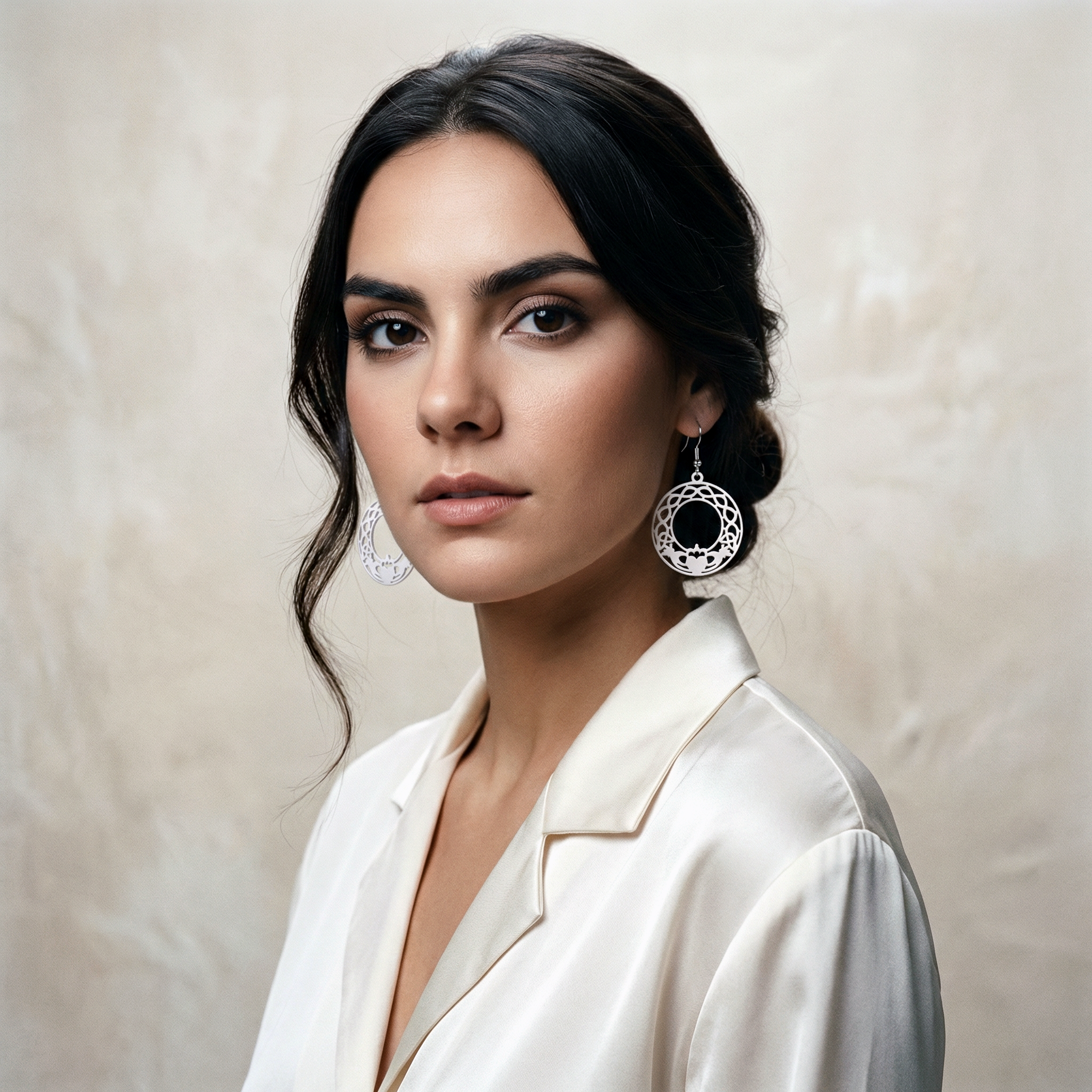 Eirin Apparel Claddagh Earrings Celtic Knot Claddagh Earrings – ‘Fáinne an Ghrá’ (Ring of Love)