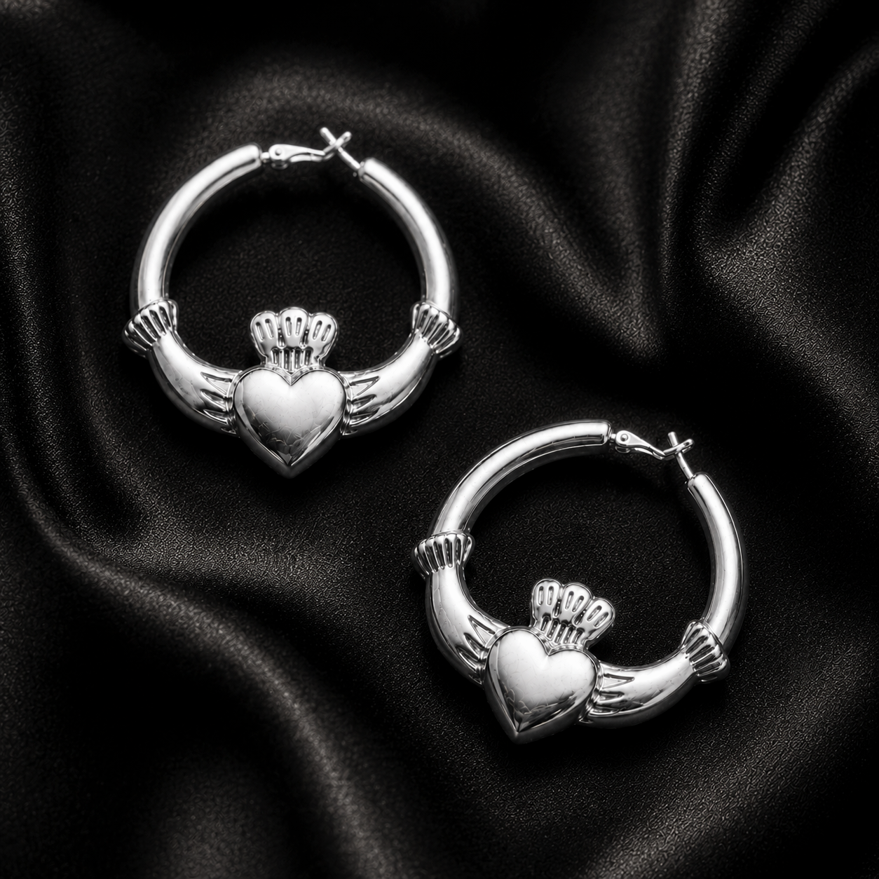Eirin Apparel Claddagh Earrings Chunky Silver-Plated Claddagh Hoop Earrings – 'Réalta' (Starlight)