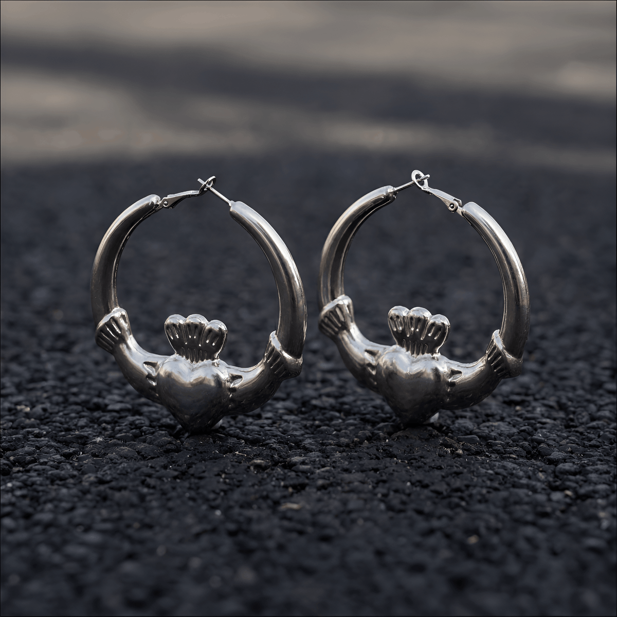 Eirin Apparel Claddagh Earrings Chunky Silver-Plated Claddagh Hoop Earrings – 'Réalta' (Starlight)