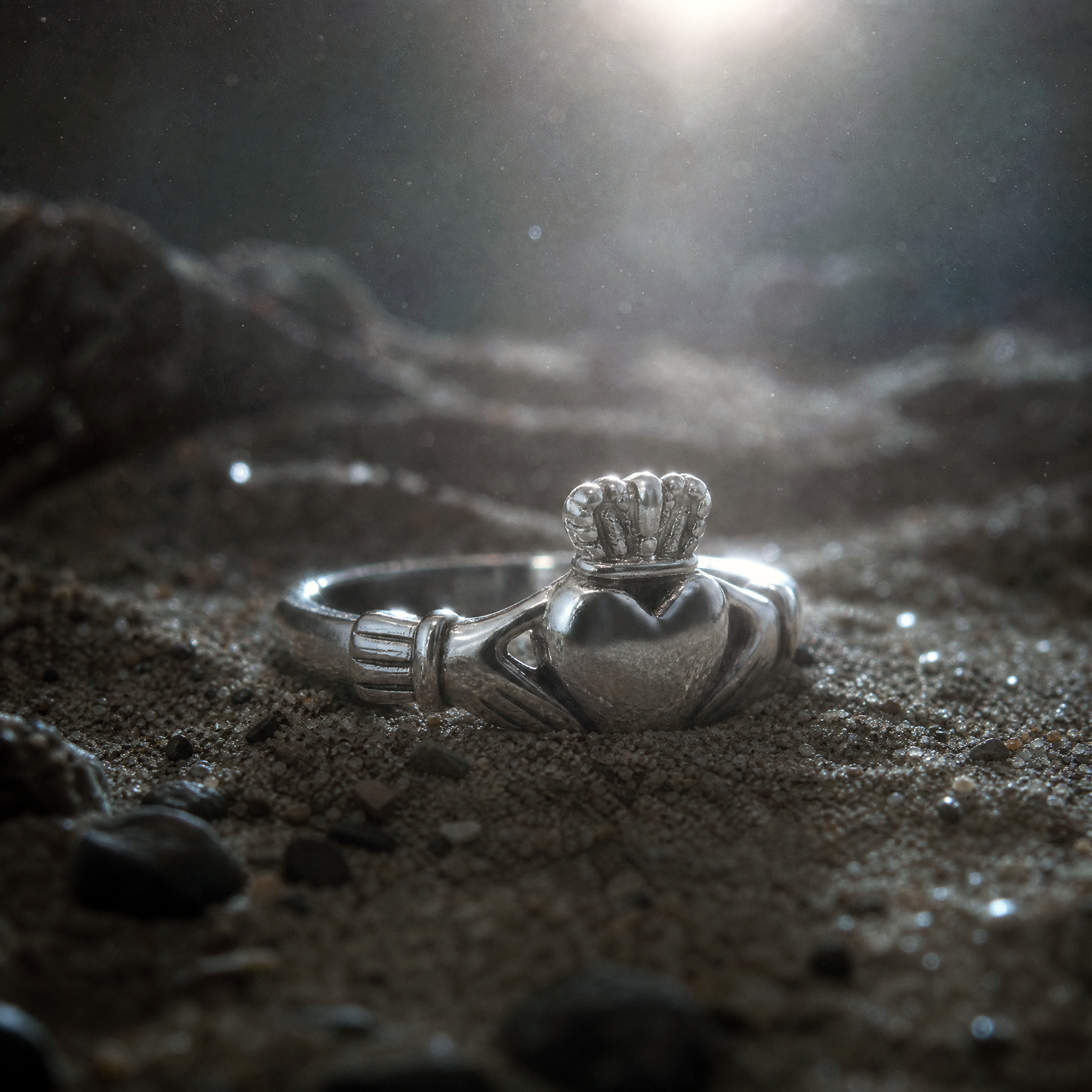 Eirin Apparel Claddagh Ring Women's Silver-Plated Claddagh Ring – ‘Gealaí’ (Moonlight)