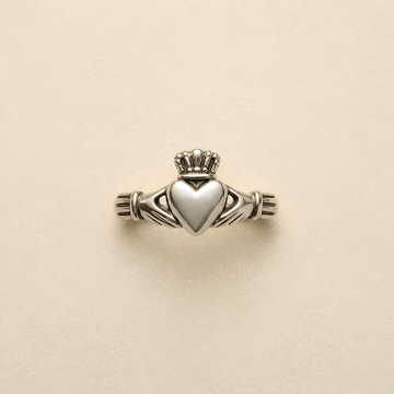 Eirin Apparel Claddagh Ring Women's Silver-Plated Claddagh Ring – ‘Gealaí’ (Moonlight)