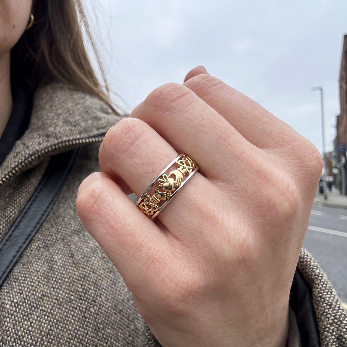 Eirin Apparel Claddagh Ring Women’s Two-Tone Claddagh Ring – ‘Síorghrá’ (Eternal Love)