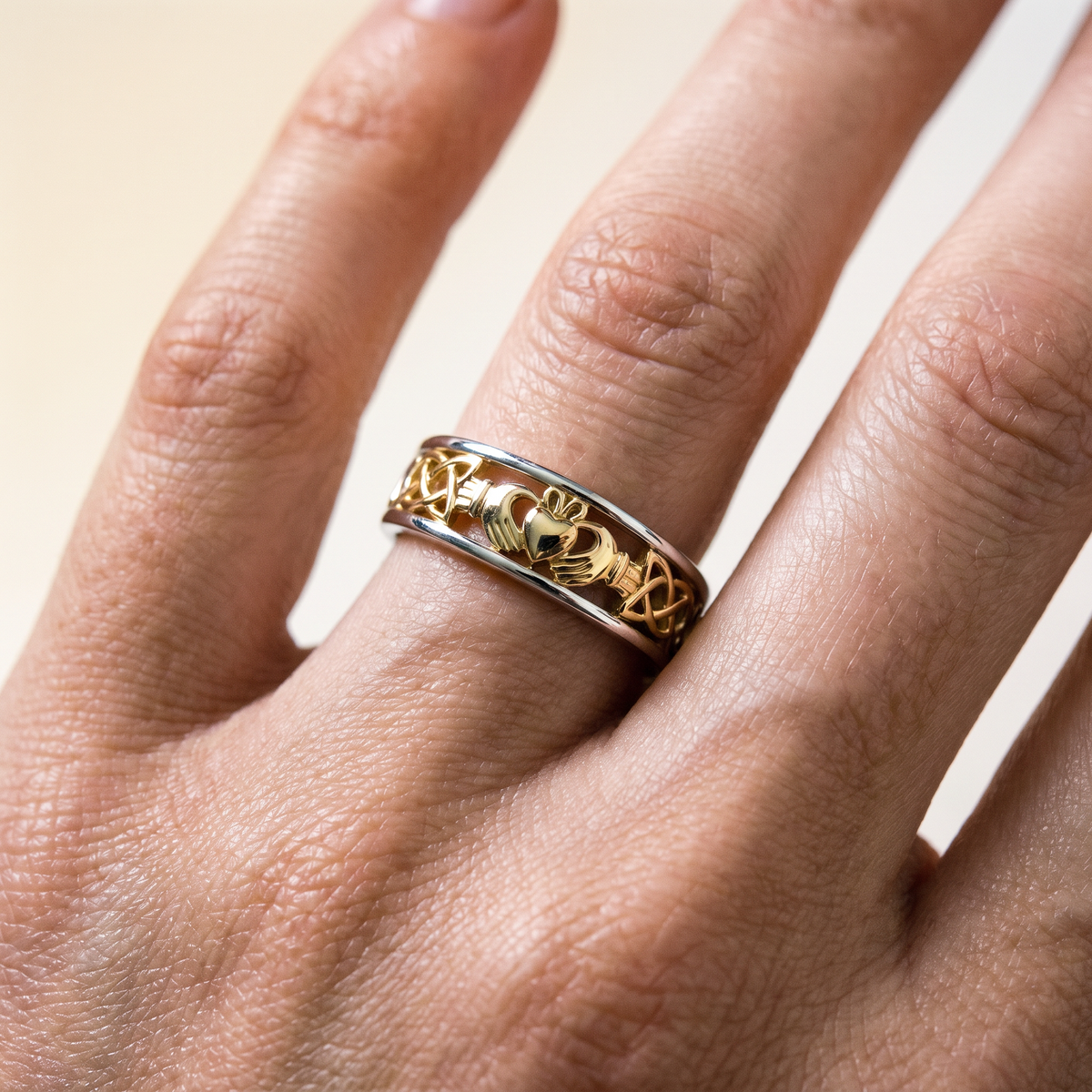 Eirin Apparel Claddagh Ring Women’s Two-Tone Claddagh Ring – ‘Síorghrá’ (Eternal Love)