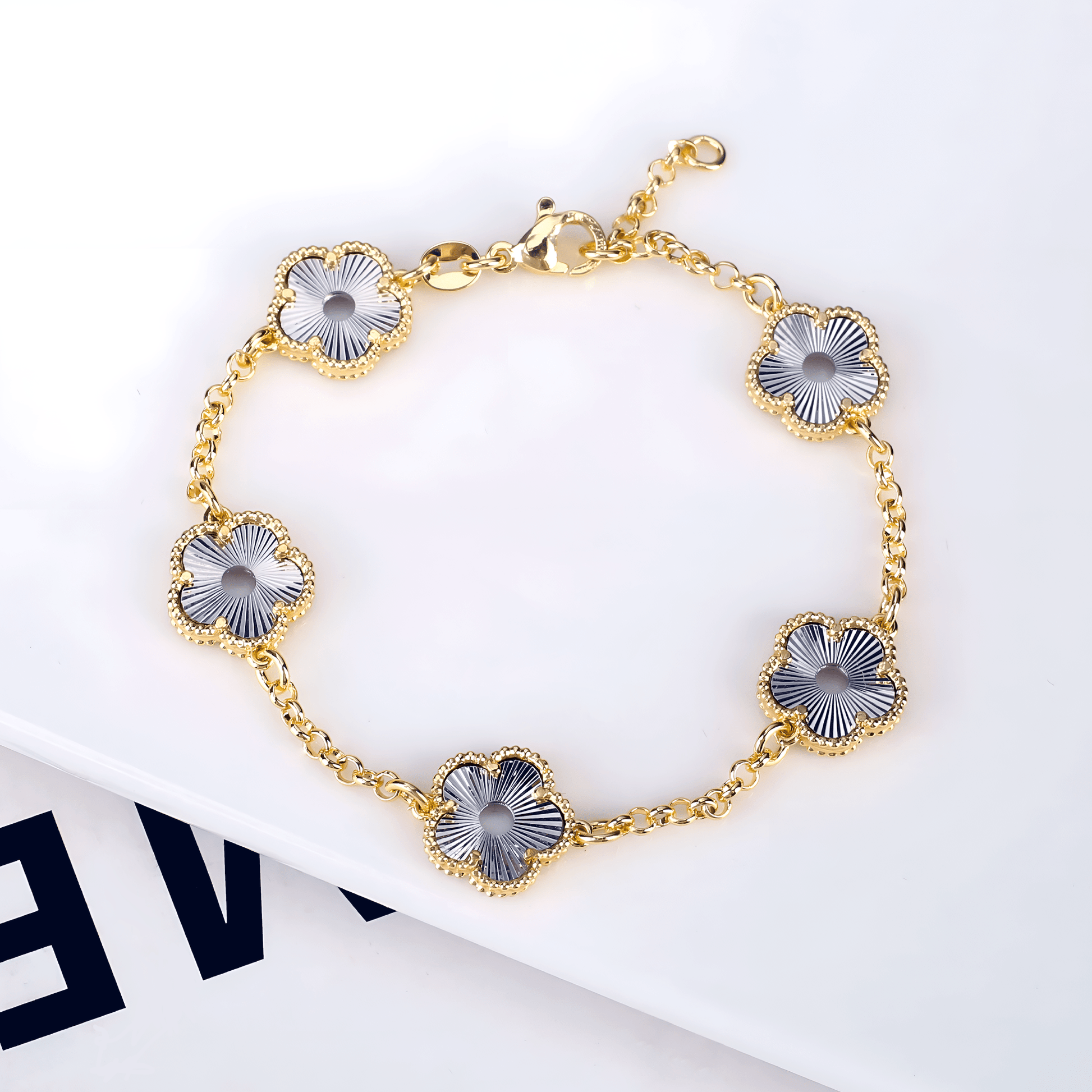 Eirin Apparel Clover Charm Bracelet Fiáin Fleur Clover Charm Bracelet