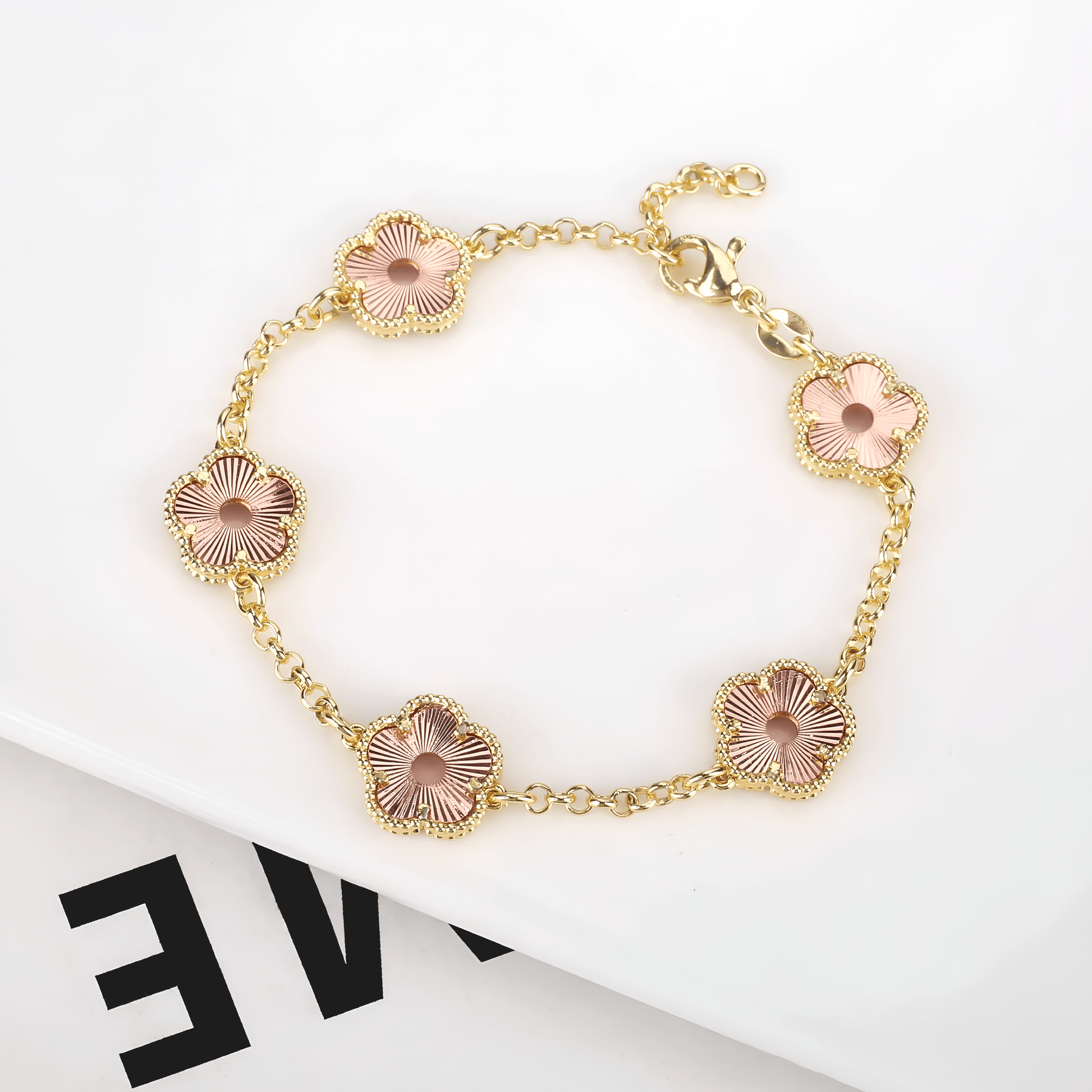 Eirin Apparel Clover Charm Bracelet Fleur of Bláth Fiáin Fleur Clover Charm Bracelet