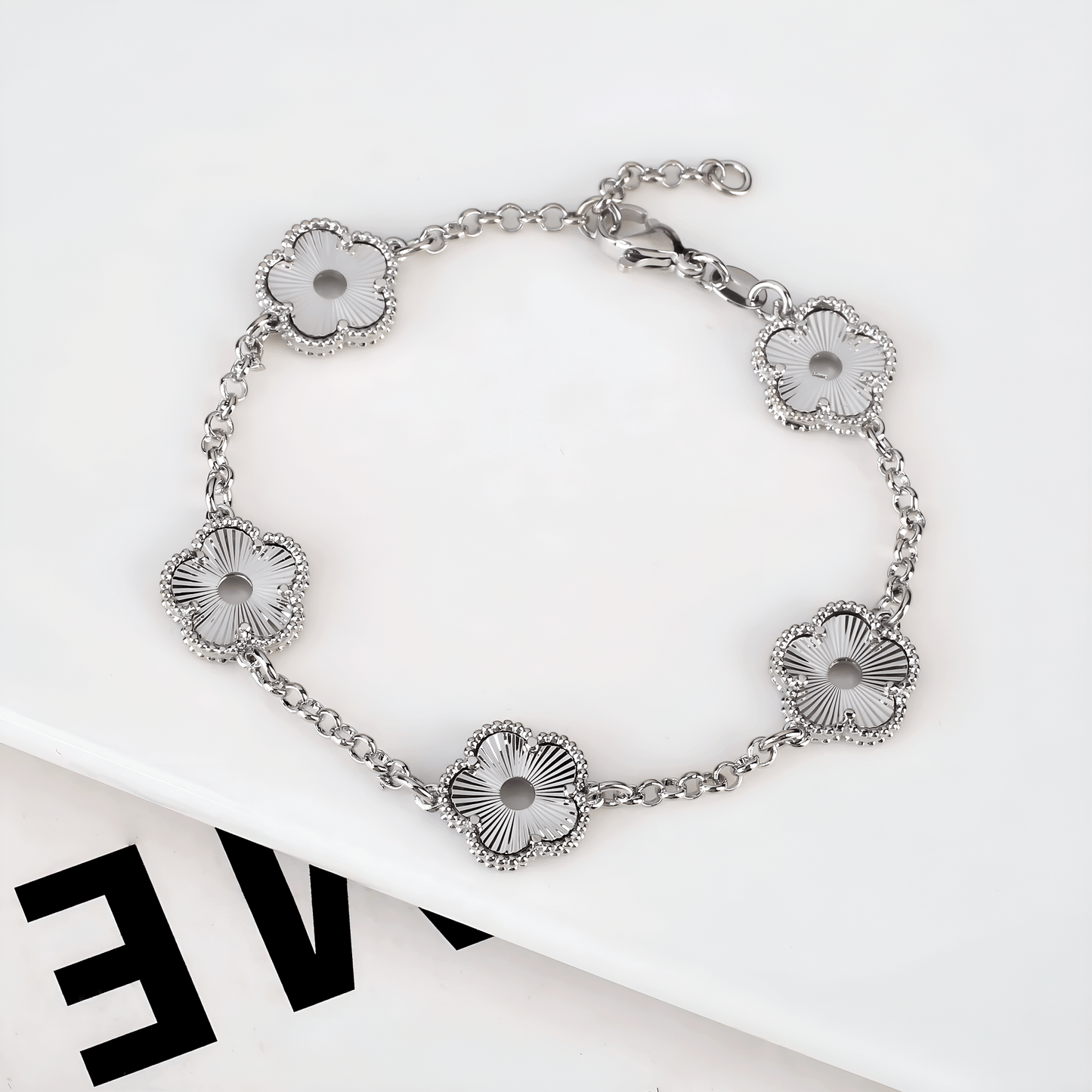 Eirin Apparel Clover Charm Bracelet Fleur of Gealán Fiáin Fleur Clover Charm Bracelet