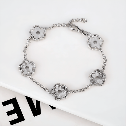 Eirin Apparel Clover Charm Bracelet Fleur of Gealán Fiáin Fleur Clover Charm Bracelet