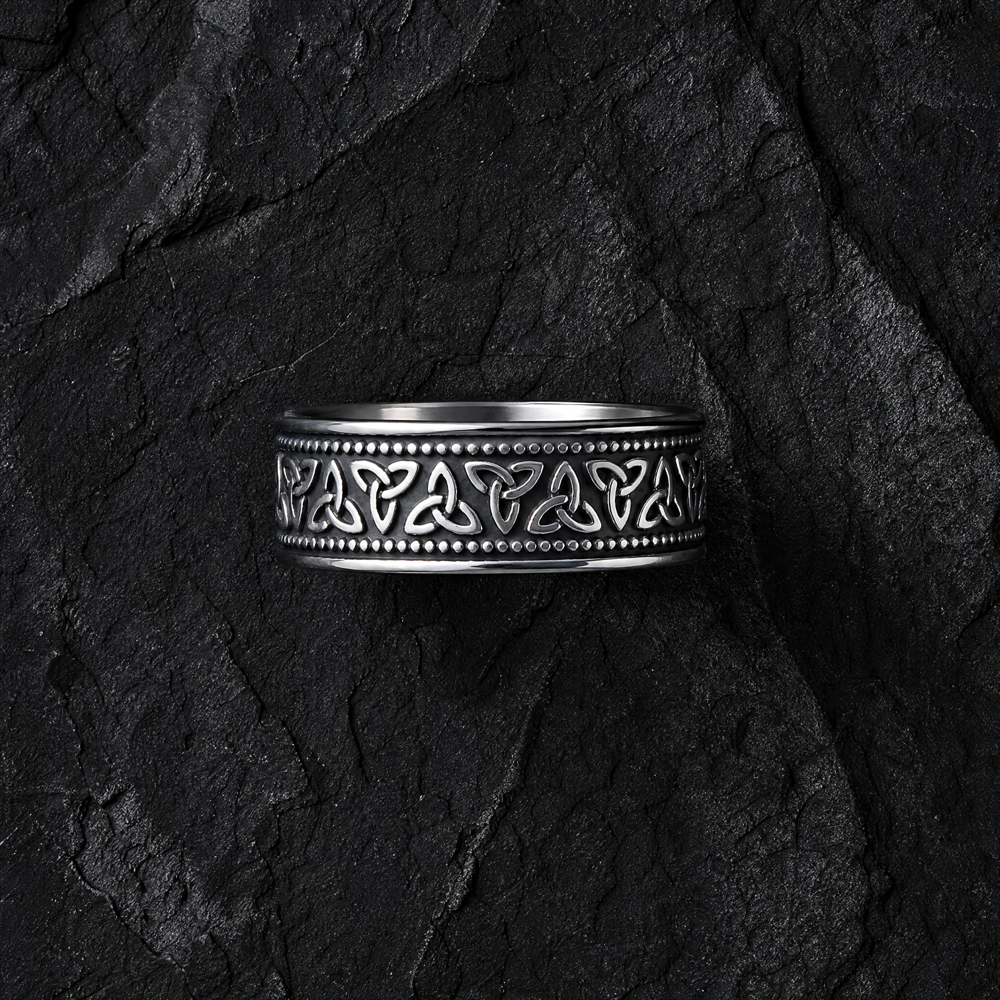 Eirin Apparel Men's Ring Men's Celtic Knot Ring – 'Triquetra' (Trinity Knot)