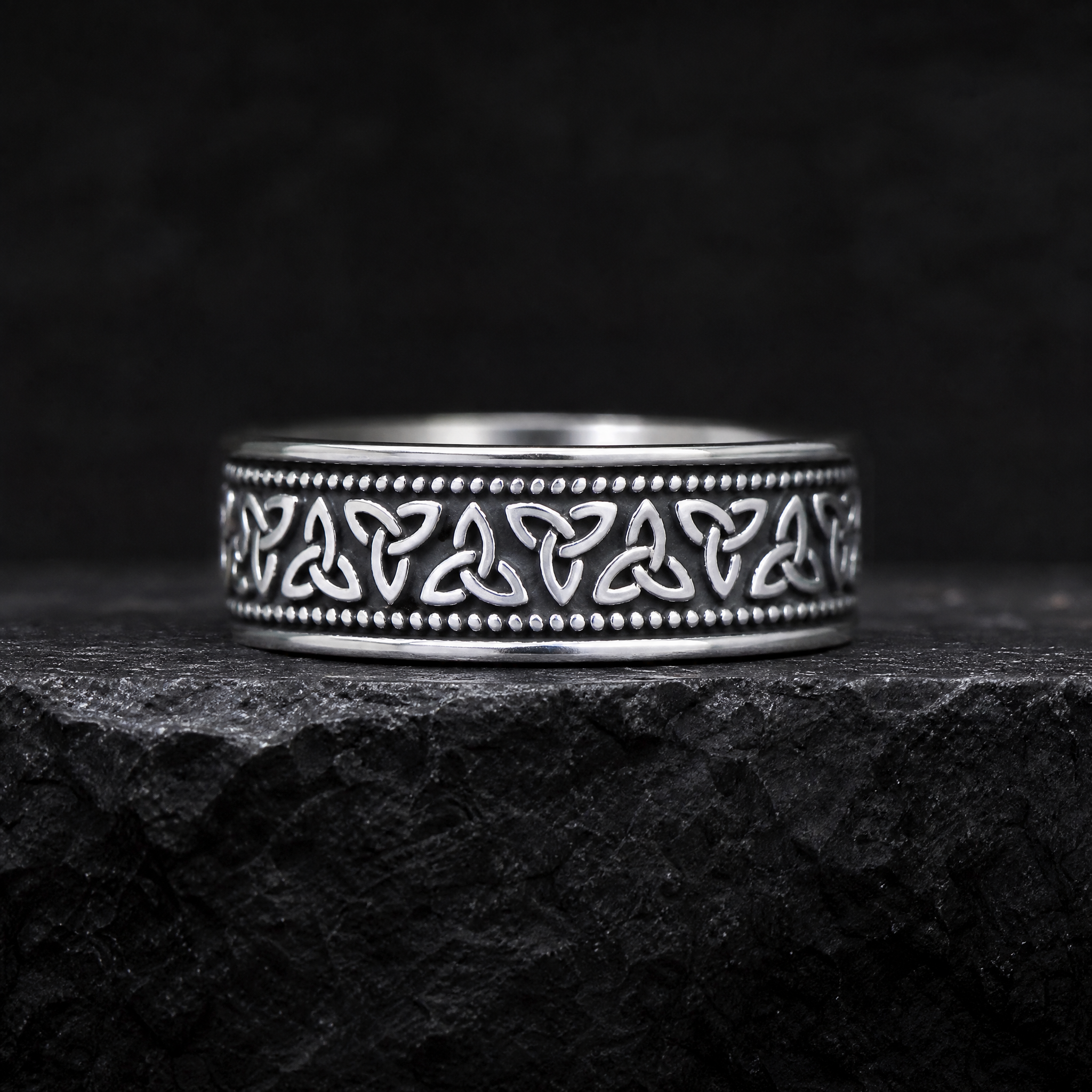 Eirin Apparel Men's Ring Men's Celtic Knot Ring – 'Triquetra' (Trinity Knot)