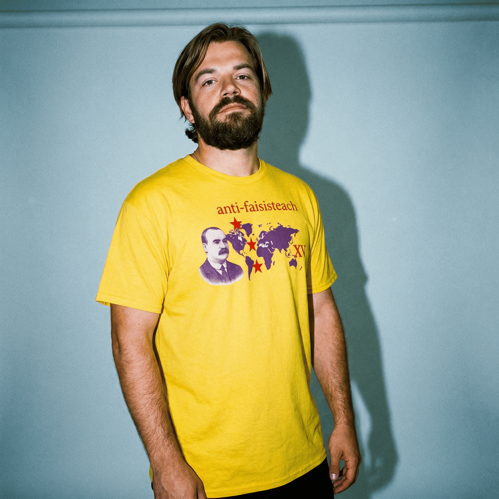 Eirin Apparel Men's T-Shirt 'Anti-Faisisteach' James Connolly Tribute T-Shirt – Yellow/Red