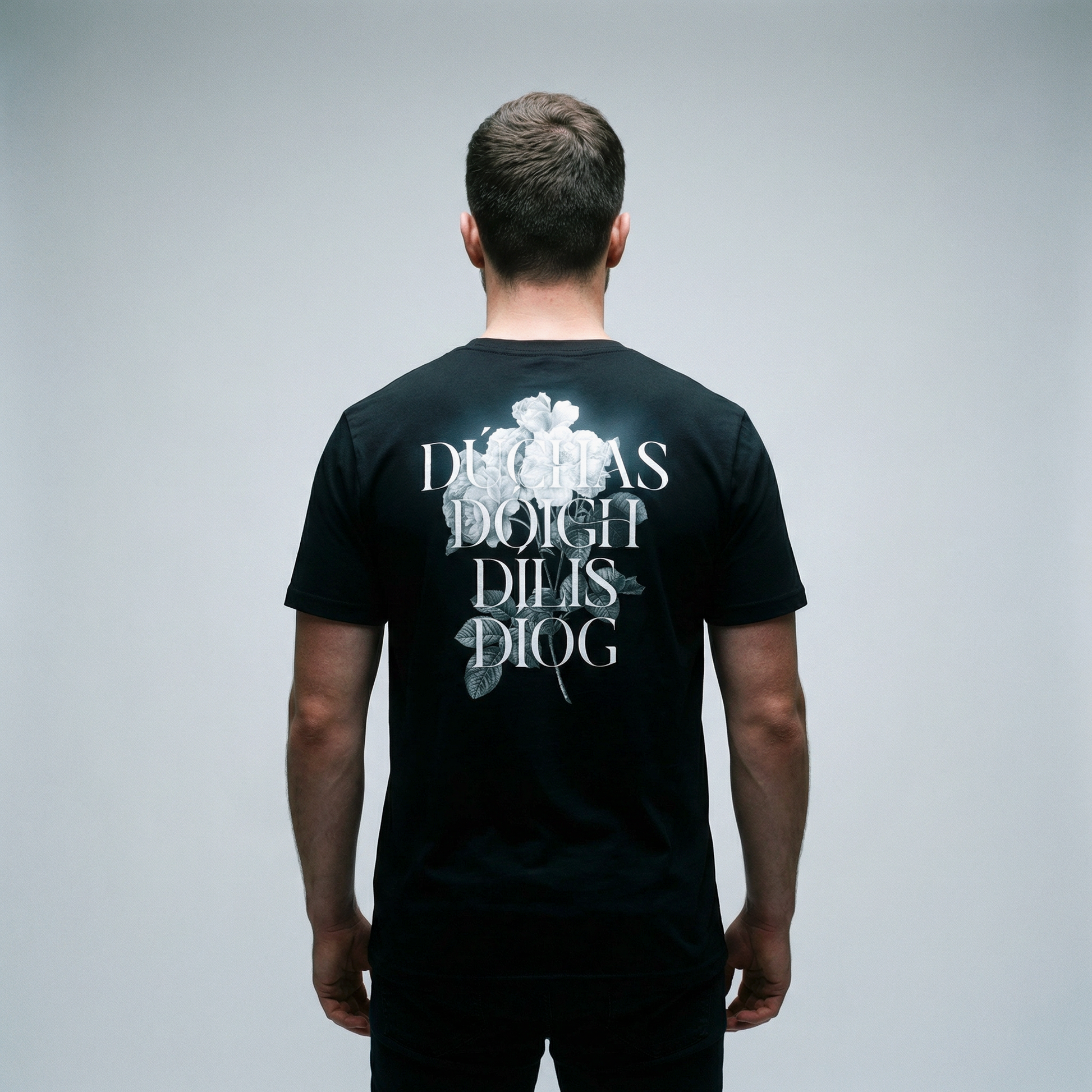 Eirin Apparel Men's T-Shirt 'Heritage, Strength, Loyalty' Gaelic T-Shirt