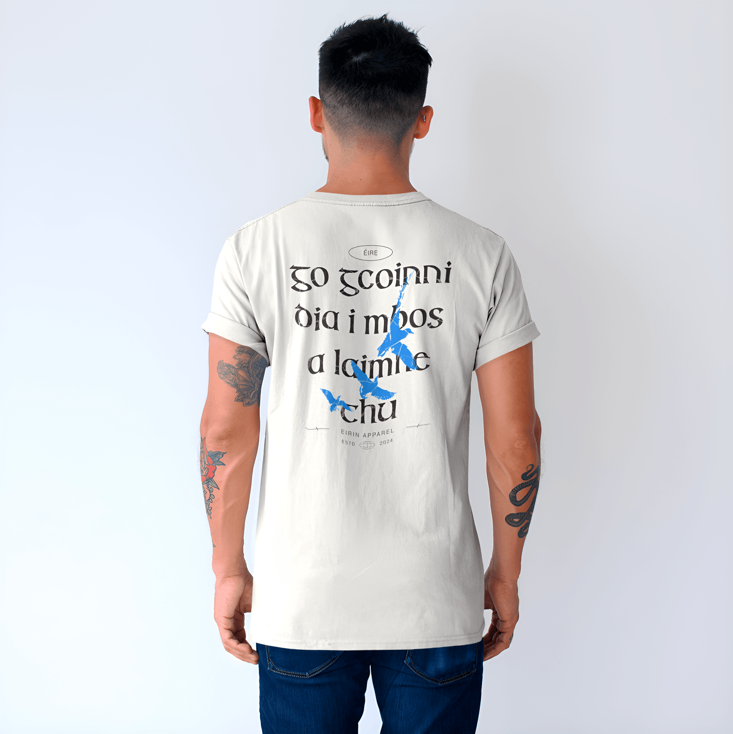 Eirin Apparel Men's T-Shirt Men's 'May God Hold You In The Palm Of His Hand' Gaeilge Print White T-Shirt