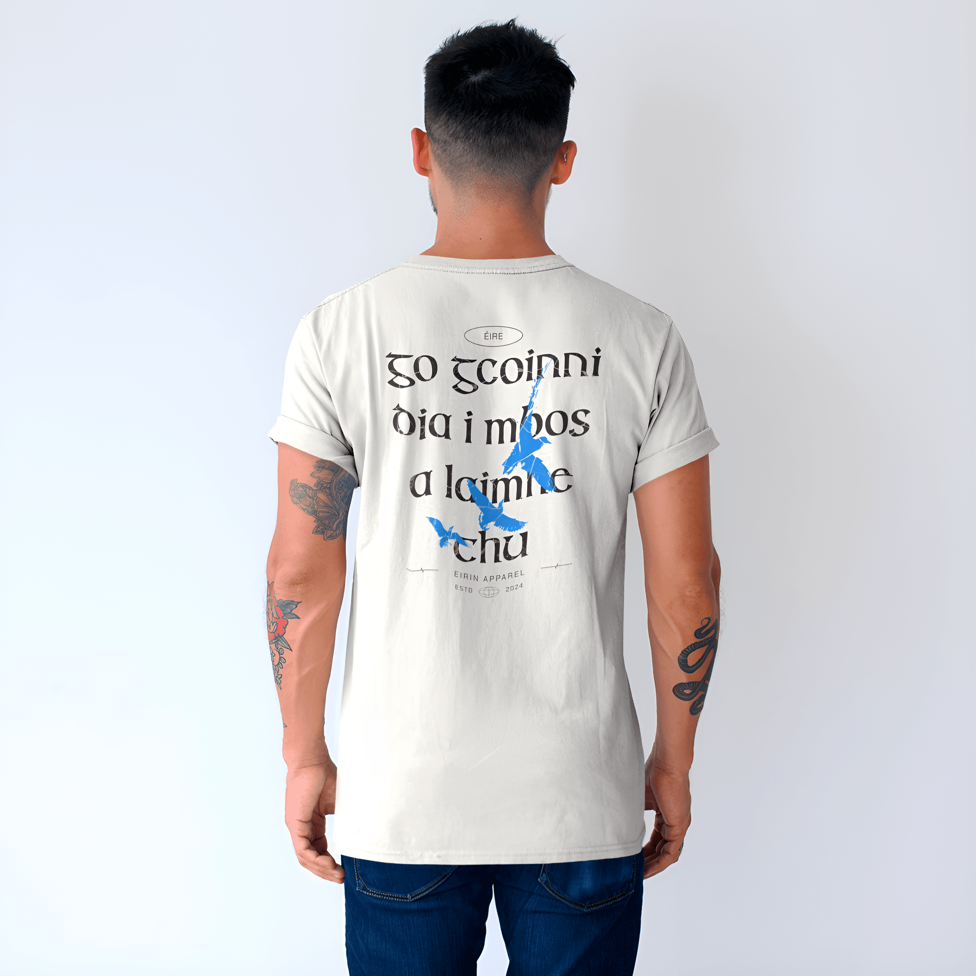 Eirin Apparel Men's T-Shirt Men's 'May God Hold You In The Palm Of His Hand' Gaeilge Print White T-Shirt