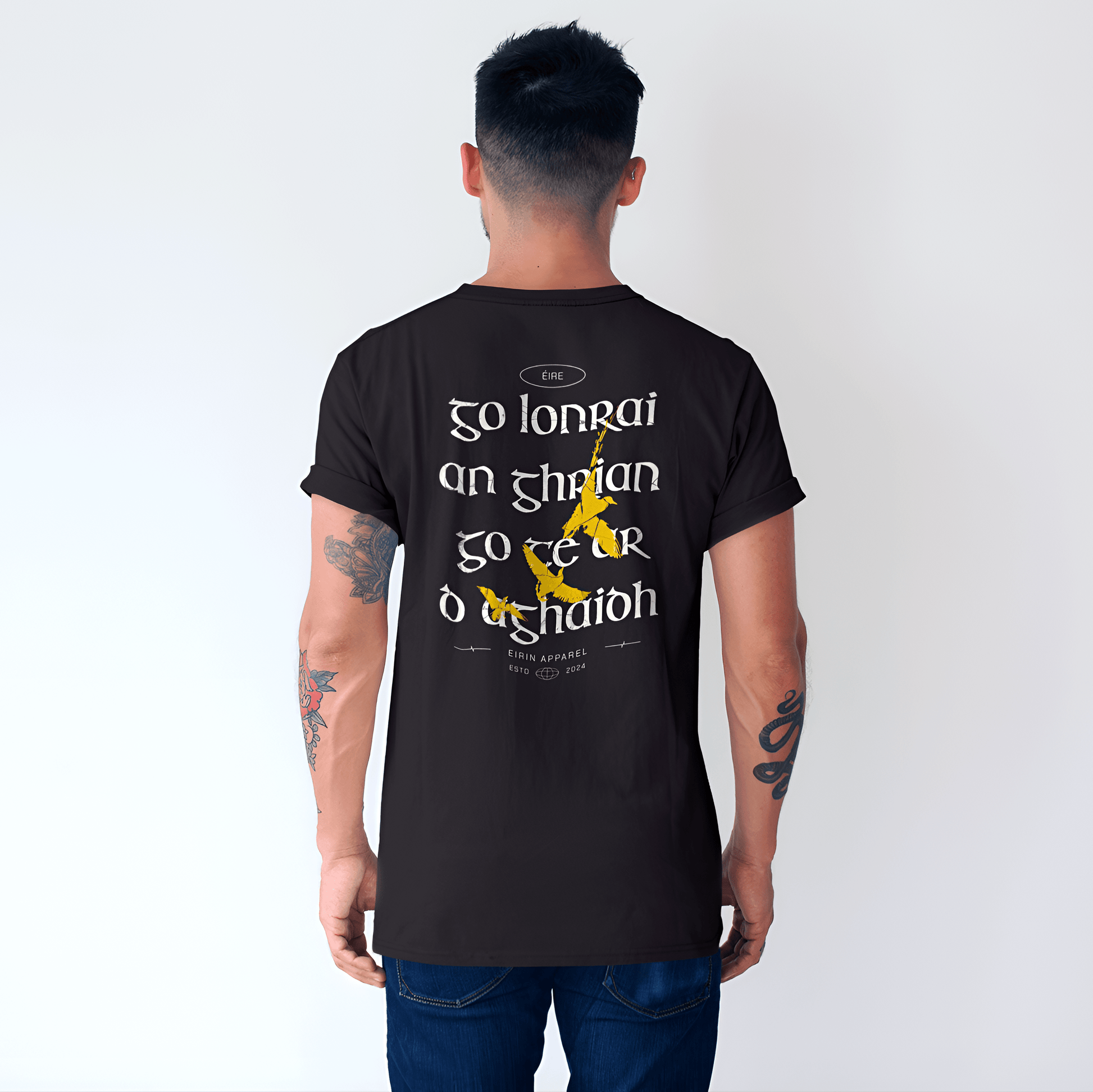 Eirin Apparel Men's T-Shirt Men's 'May The Sun Shine Warm Upon Your Face' Gaeilge Print Black T-Shirt