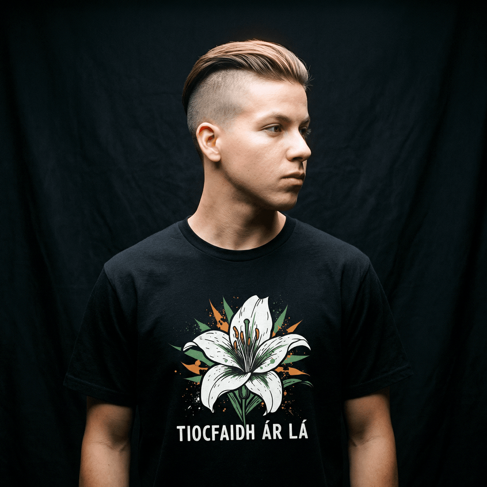 Eirin Apparel Men's T-Shirt 'Tiocfaidh ár lá' Easter Lily T-Shirt