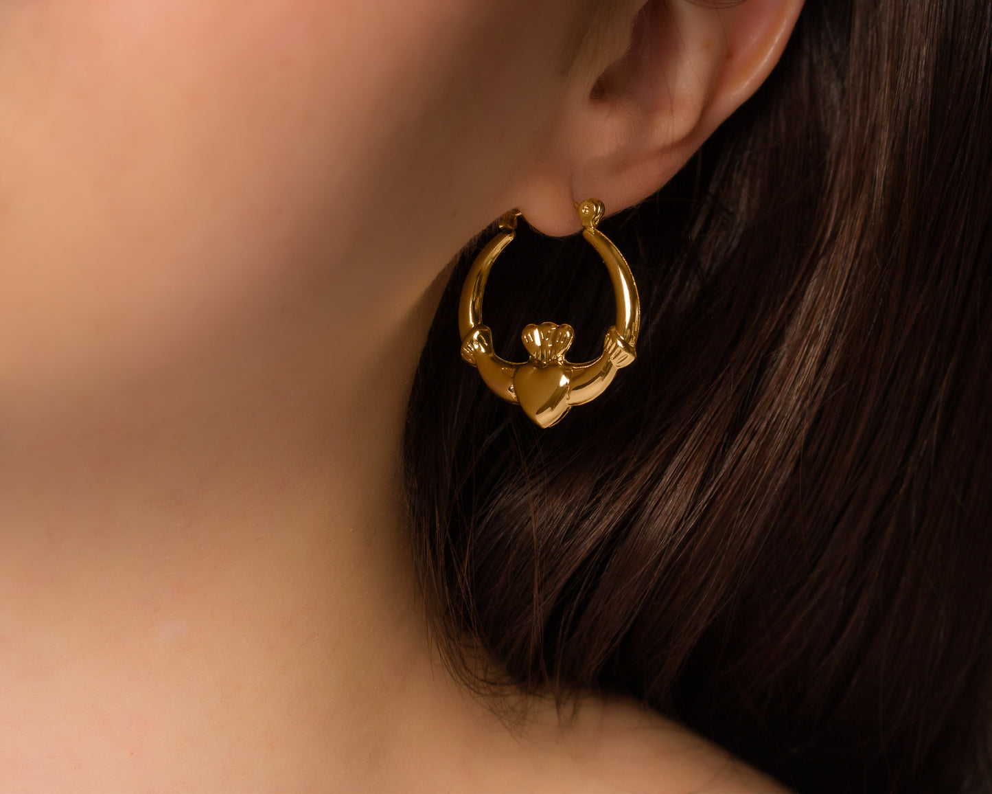 Eirin Apparel Mini Claddagh Hoop Earrings Dainty Gold-Plated Claddagh Hoop Earrings - 'Gríanóg' (Little Sun)