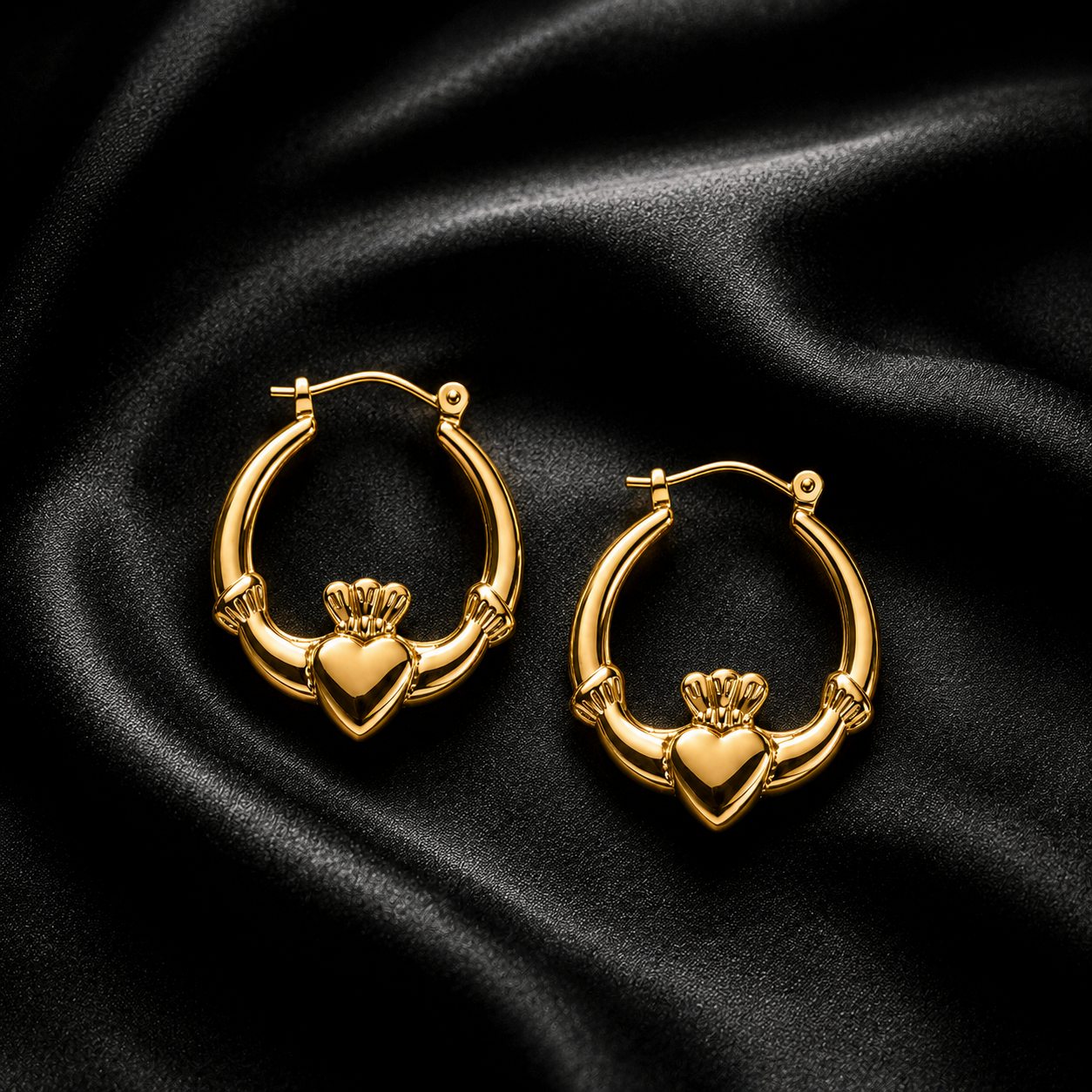 Eirin Apparel Mini Claddagh Hoop Earrings Dainty Gold-Plated Claddagh Hoop Earrings – 'Gríanóg' (Little Sun)