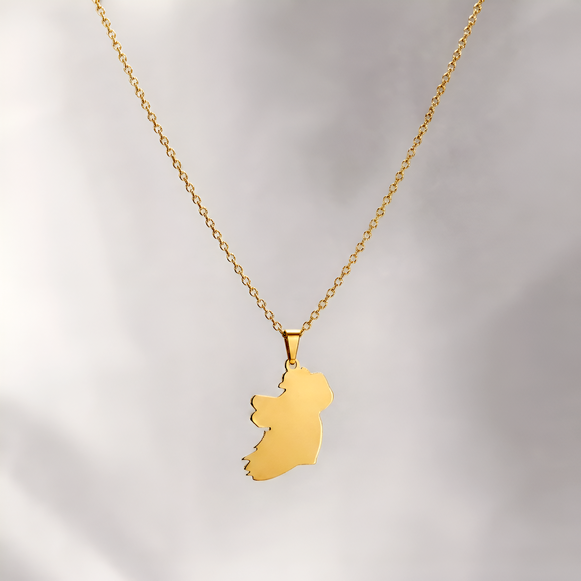 Eirin Apparel Necklace Classic Map of Ireland Necklace – ‘Oileán’ (Island)