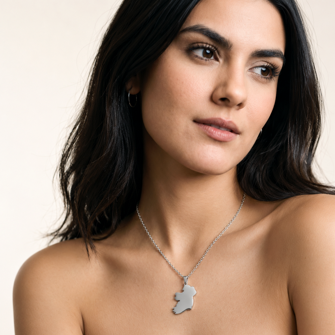 Eirin Apparel Necklace Classic Map of Ireland Necklace – ‘Oileán’ (Island)
