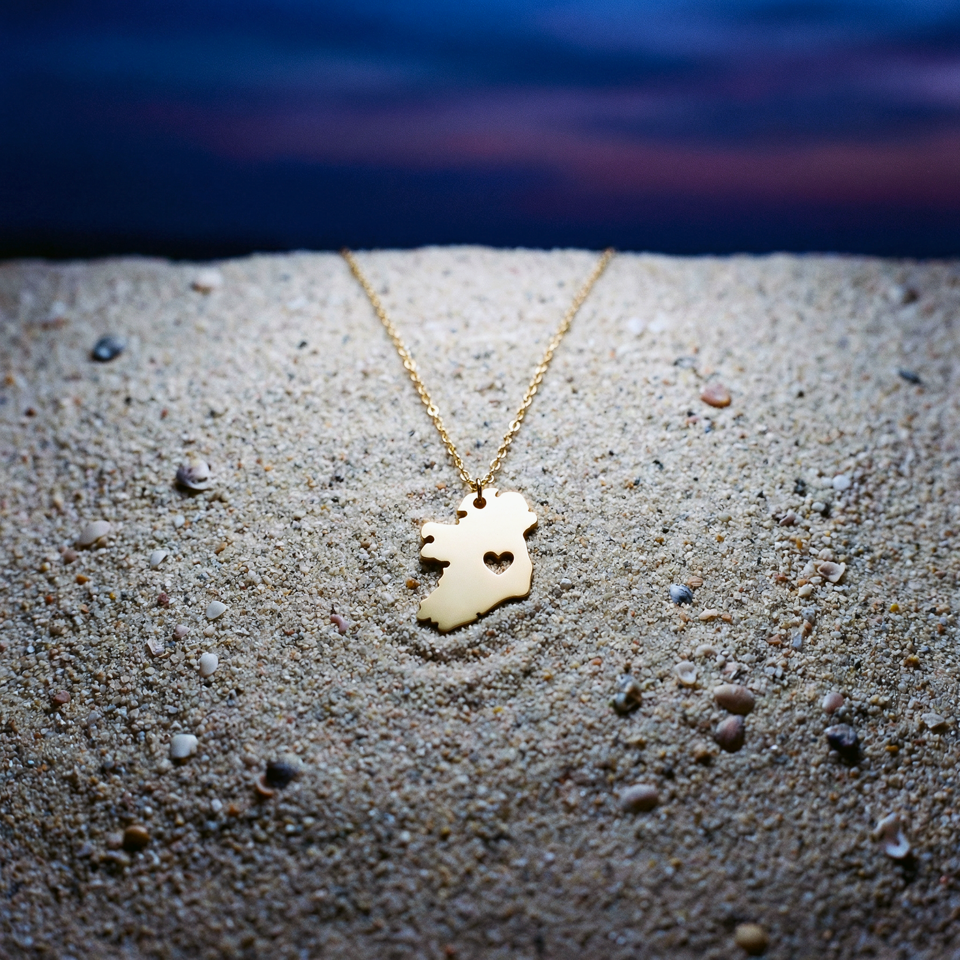Eirin Apparel Necklace Map of Ireland Necklace – ‘Croí Éireann’ (Heart of Ireland)