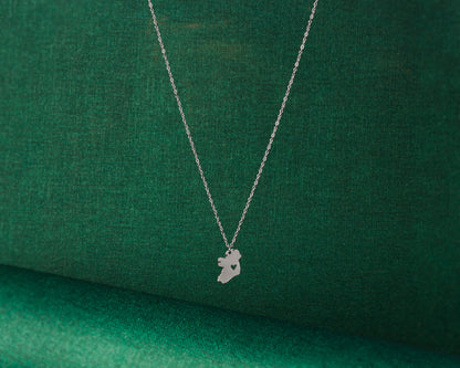 Eirin Apparel Necklace Map of Ireland Necklace - ‘Heartland’