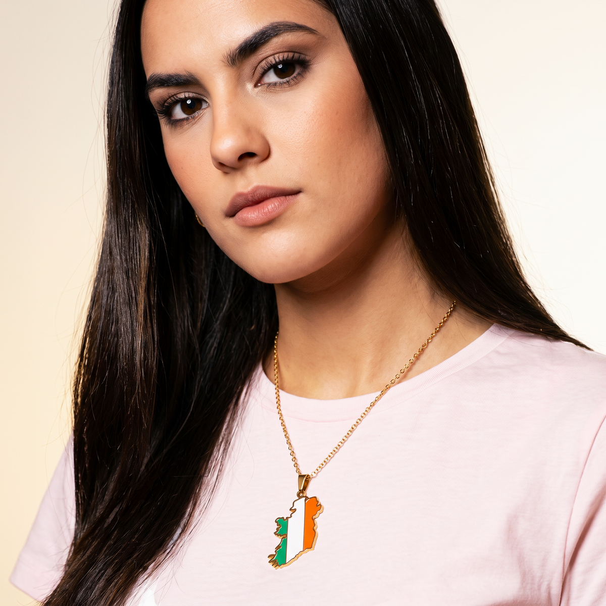 Eirin Apparel Necklace Map of Ireland Tricolour Necklace – ‘Bratach na hÉireann’ (Flag of Ireland)