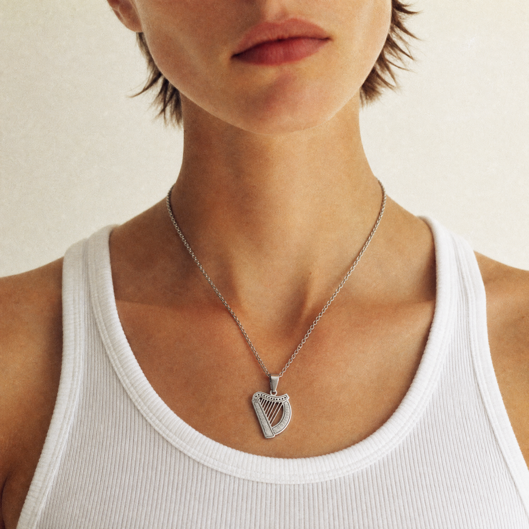 Eirin Apparel Necklace Silver Irish Harp Necklace – 'Fonn' (Melody)
