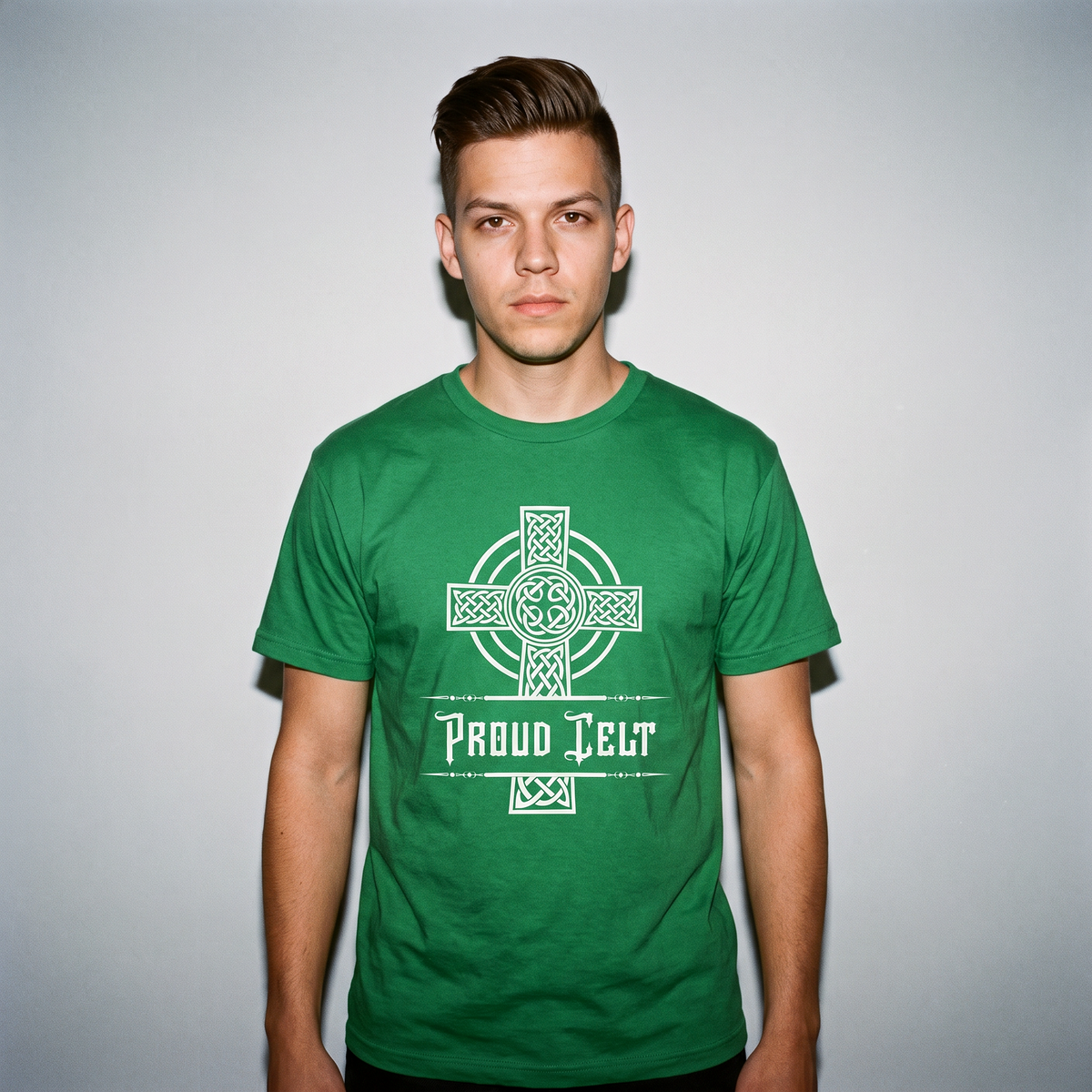 Eirin Apparel Unisex T-Shirt 'Proud Celt' T-Shirt