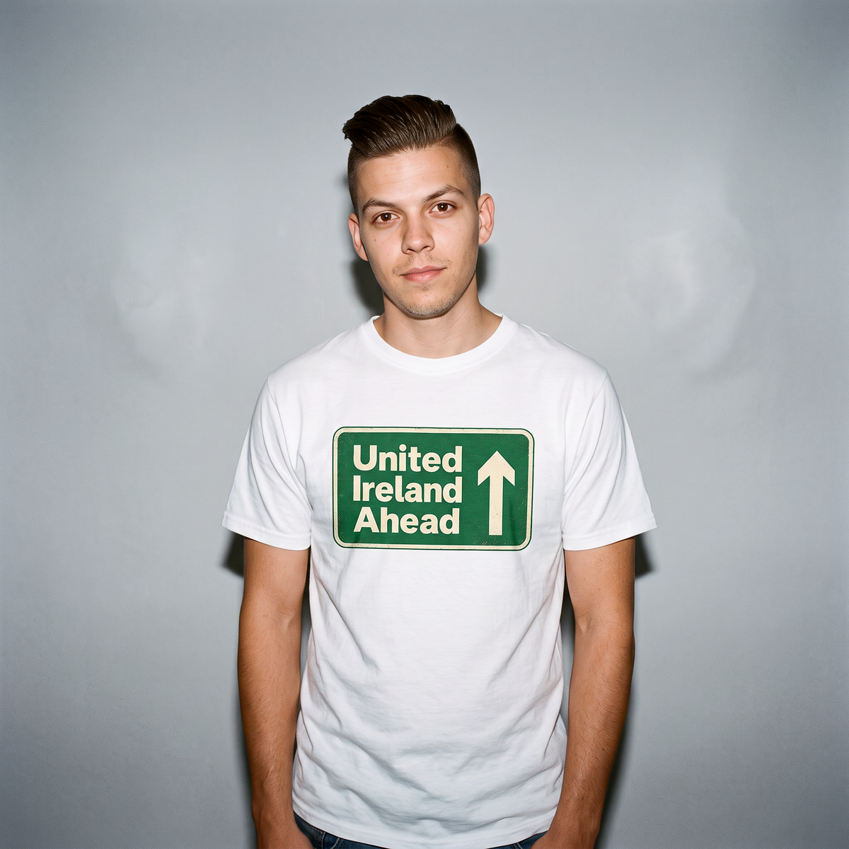 Eirin Apparel Unisex T-Shirt 'United Ireland Ahead' T-Shirt