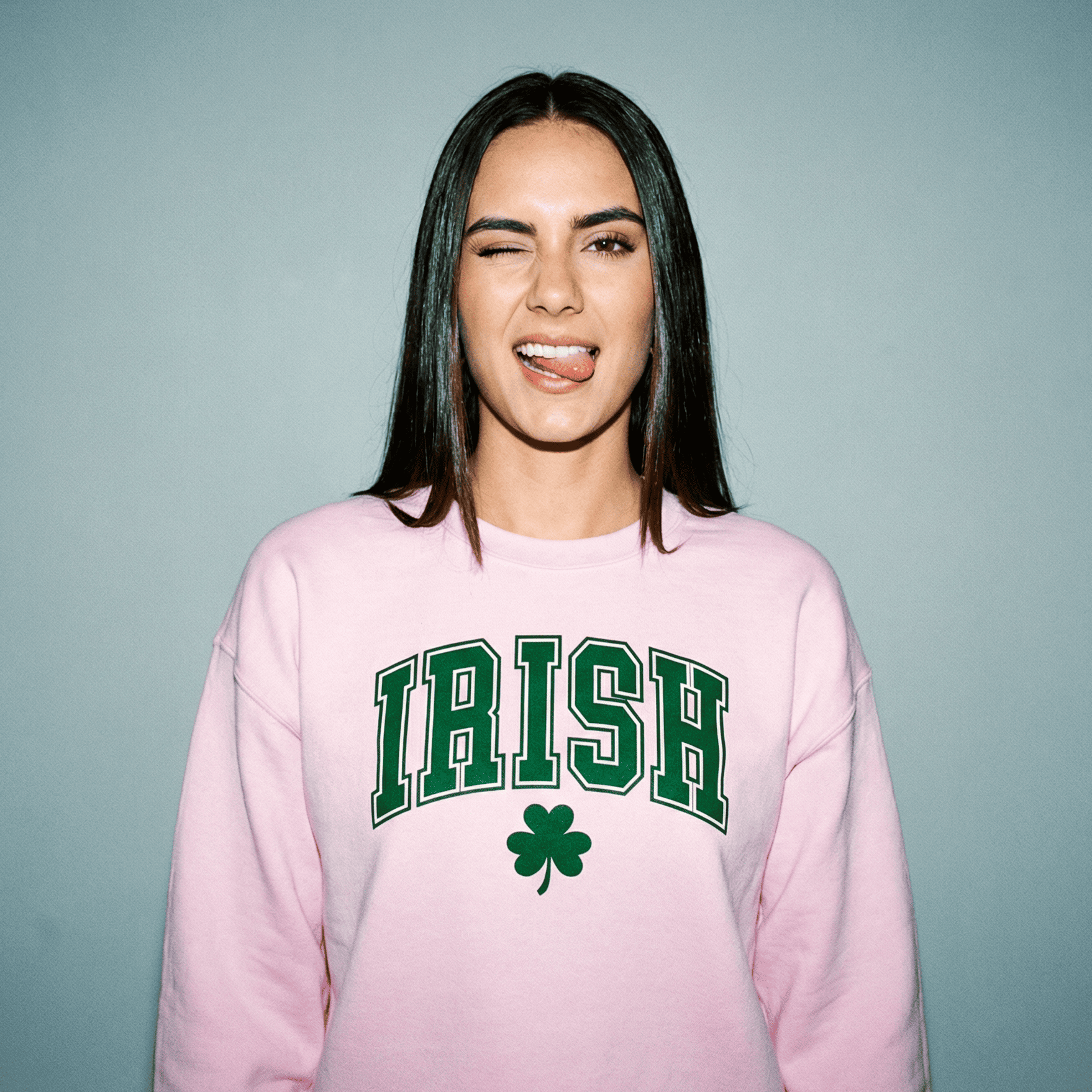 Eirin Apparel Woman's Sweatshirt Light Pink / S 'Varsity' Irish Sweatshirt