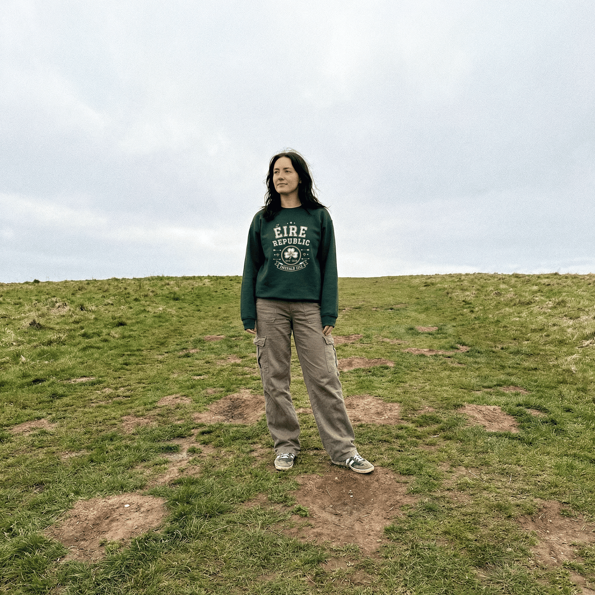 Eirin Apparel Women's Sweatshirt 'Emerald Isle' Sweatshirt