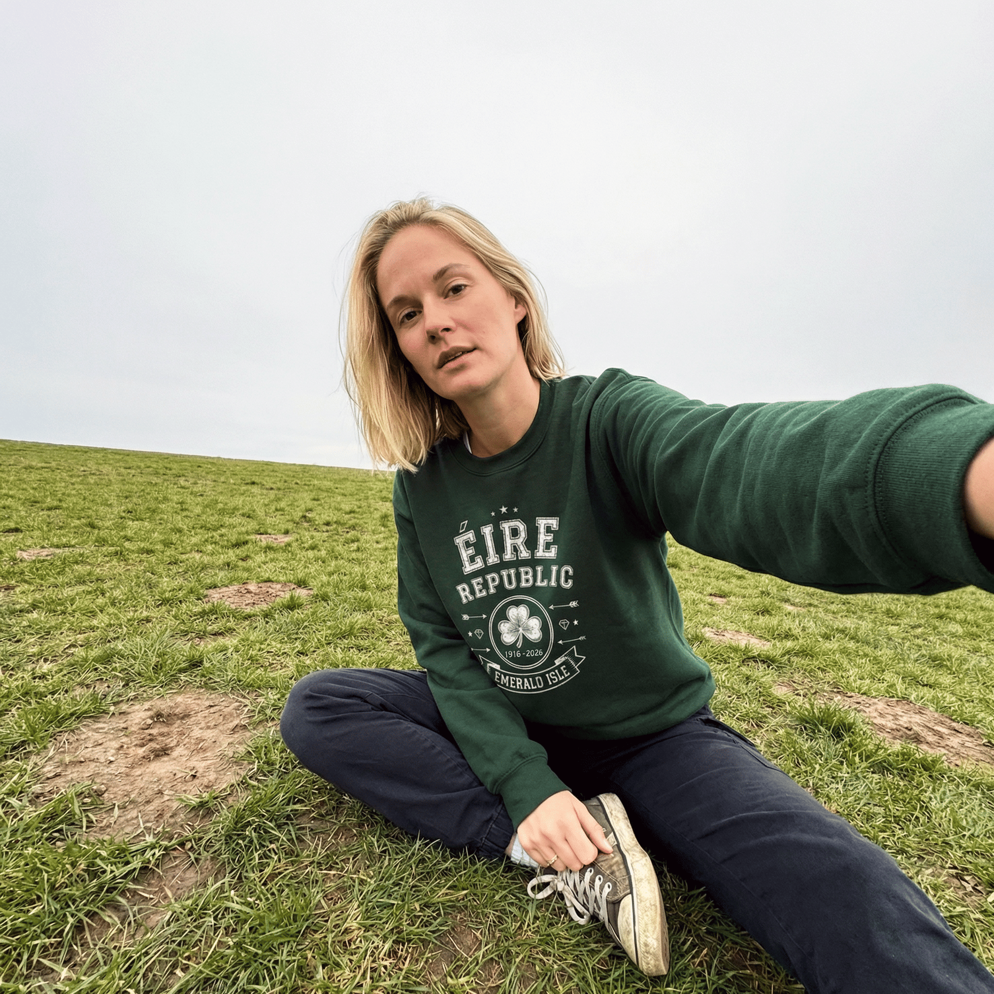 Eirin Apparel Women's Sweatshirt 'Emerald Isle' Sweatshirt