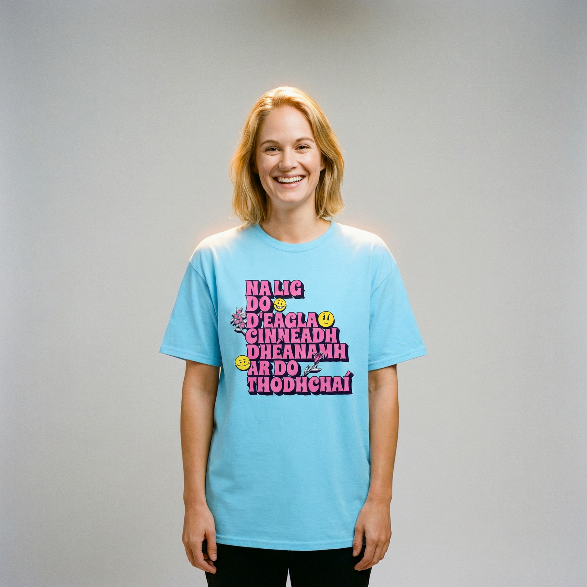 Eirin Apparel Women's T-Shirt 'Never Let Your Fear Decide Your Future' Gaelic T-Shirt