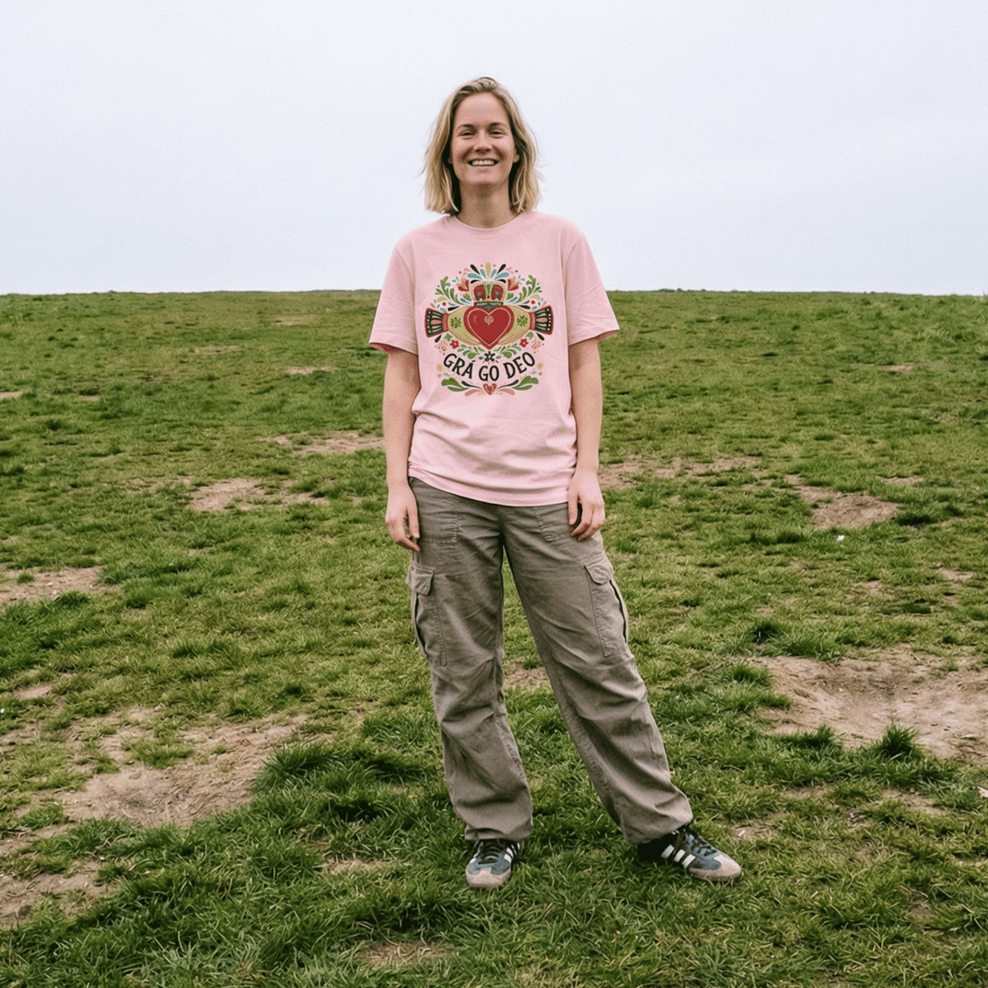 Eirin Apparel Women's T-Shirt Women's Boho Claddagh 'Grá go Deo / Forever Love' Gaelic T-Shirt