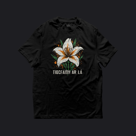 Eirin Apparel Women's T-Shirt Women's 'Tiocfaidh ár lá' Easter Lily T-Shirt